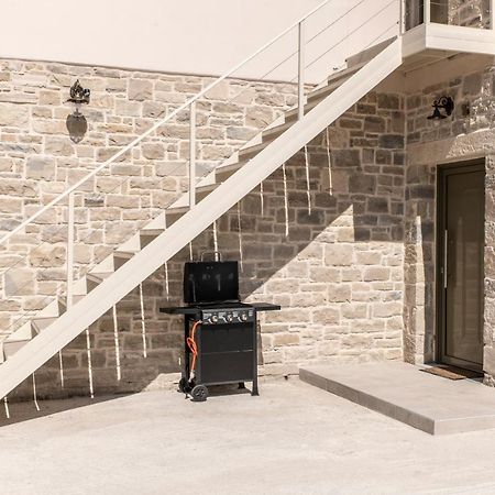Aeonios Luxury Villa Pitsidia Exterior photo
