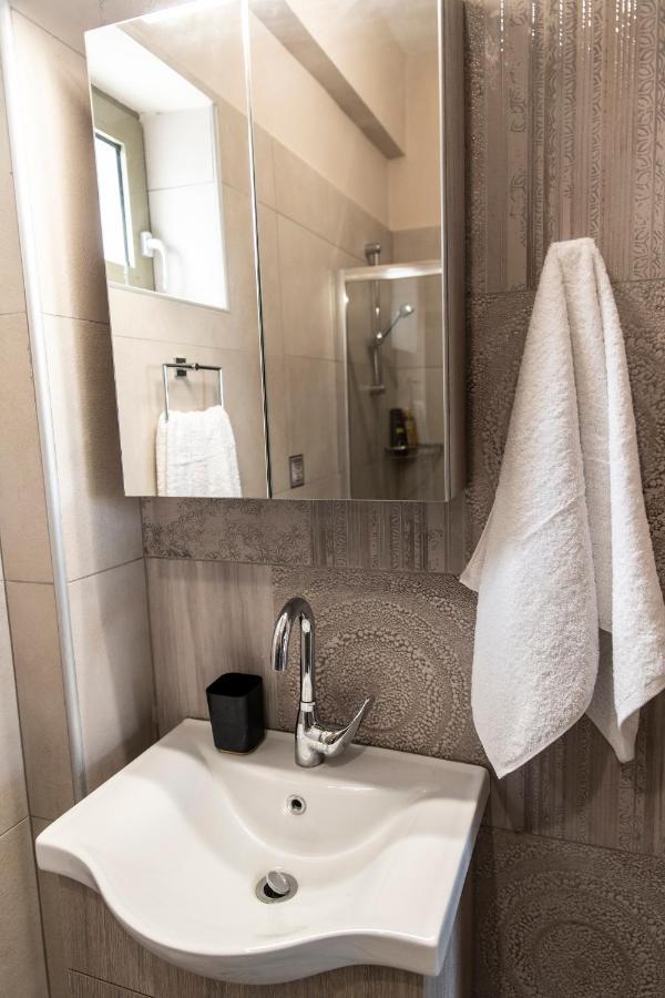 Aeonios Luxury Villa Pitsidia Exterior photo