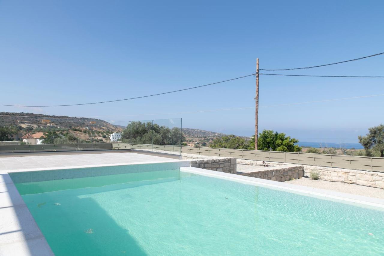 Aeonios Luxury Villa Pitsidia Exterior photo