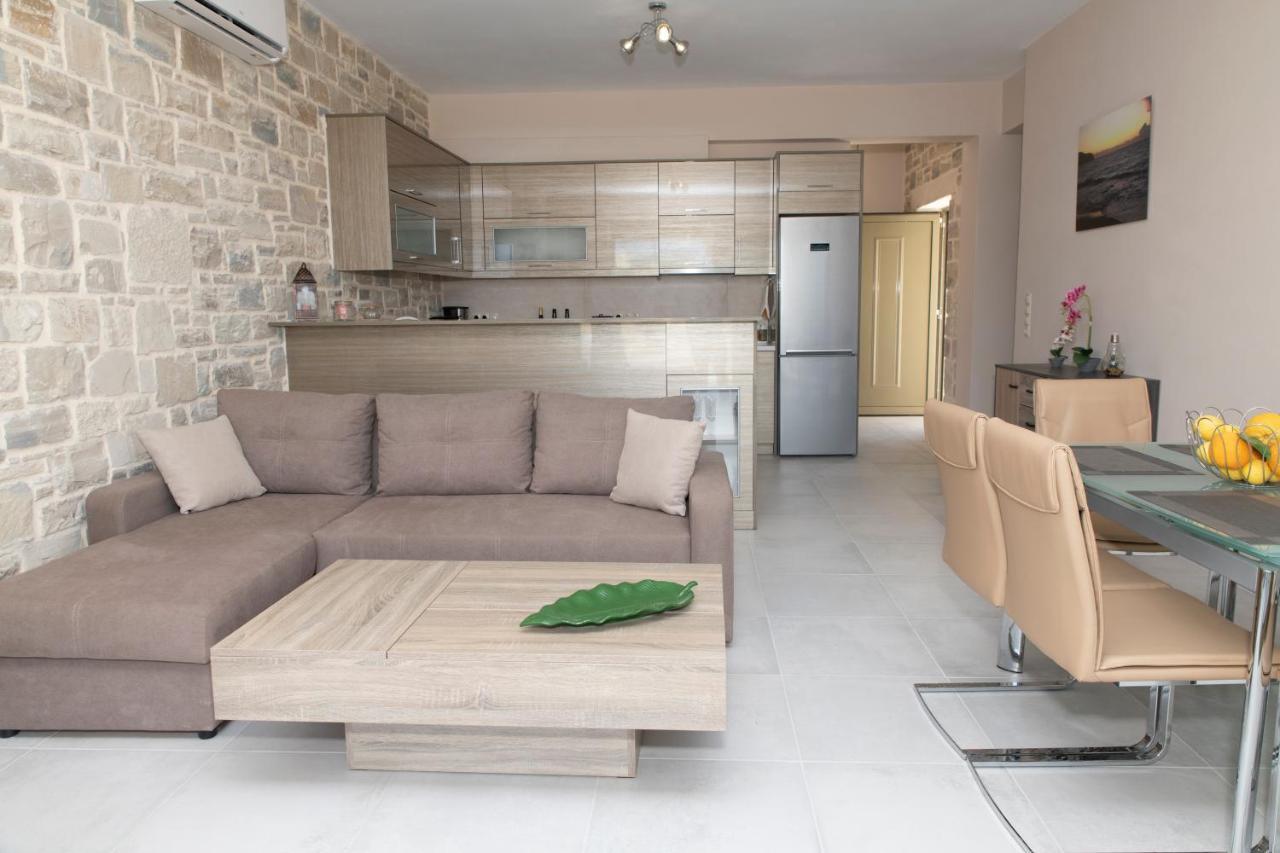 Aeonios Luxury Villa Pitsidia Exterior photo