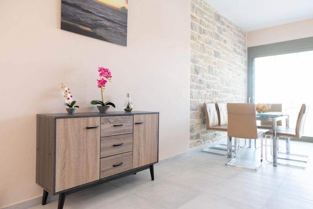 Aeonios Luxury Villa Pitsidia Exterior photo