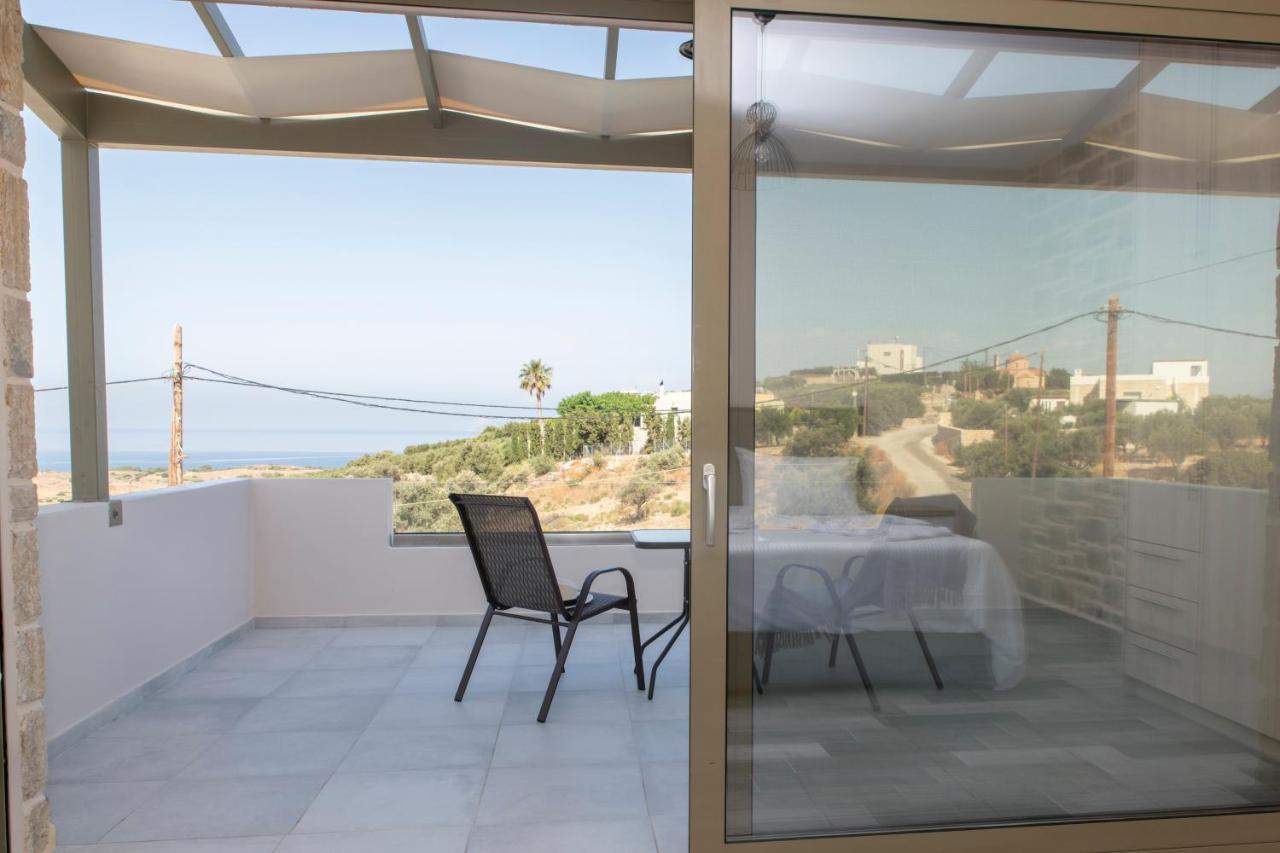 Aeonios Luxury Villa Pitsidia Exterior photo