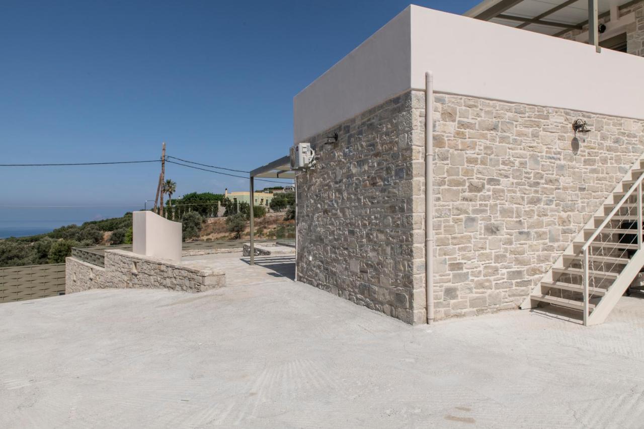 Aeonios Luxury Villa Pitsidia Exterior photo
