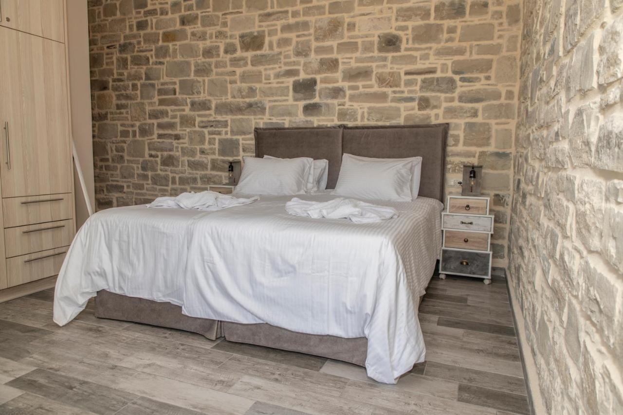 Aeonios Luxury Villa Pitsidia Exterior photo