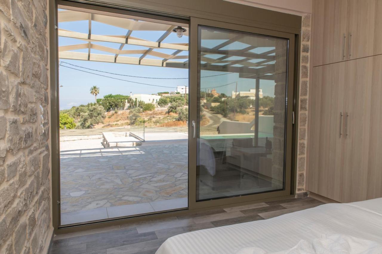 Aeonios Luxury Villa Pitsidia Exterior photo